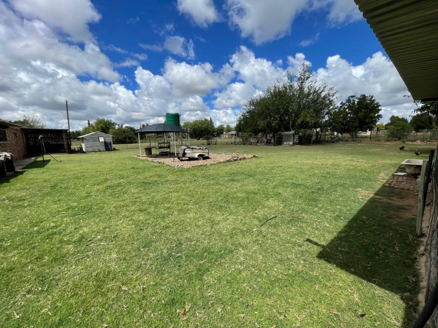 4 Bedroom Property for Sale in Christiana North West